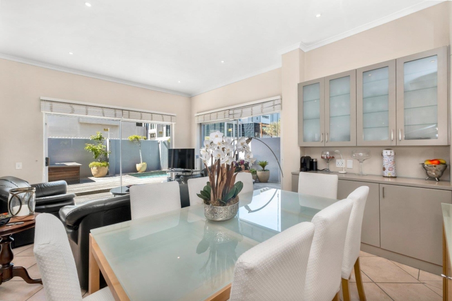 4 Bedroom Property for Sale in Bantry Bay Western Cape